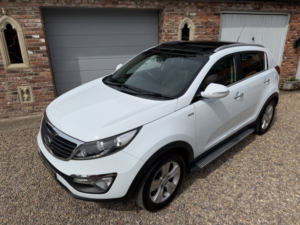 2010 Kia Sportage 2.0 Kx-2 in White — image 2