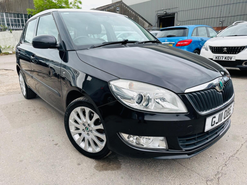 2011 Skoda Fabia 1.2 Tsi Elegance DSG Euro 5 5dr in Black — image 1