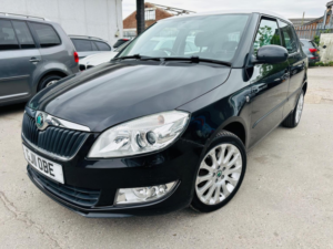 2011 Skoda Fabia 1.2 Tsi Elegance DSG Euro 5 5dr in Black — image 2