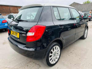 2011 Skoda Fabia 1.2 Tsi Elegance DSG Euro 5 5dr in Black — image 4
