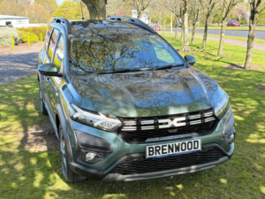 2025 Dacia Jogger 1.0 Tce Expression MPV 5dr Petrol Manual Euro 6 (s/s) (110 Ps) in Green — image 2