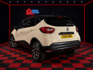 2014 Renault Captur 1.5 Dynamique S Medianav Dci 90 Stop & Start in White — image 2