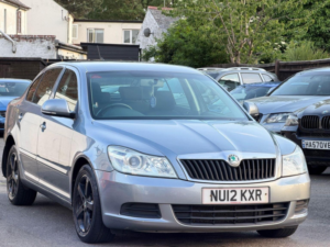2012 Skoda Octavia 1.6 Tdi Se Euro 5 5dr in Grey — image 1