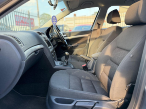 2012 Skoda Octavia 1.6 Tdi Se Euro 5 5dr in Grey — image 5