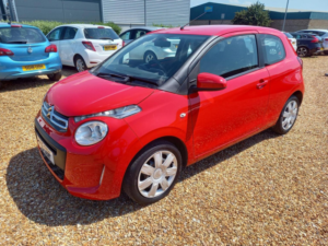 2016 Citroen C1 1.0 Vti Feel Euro 6 3dr in Red — image 3
