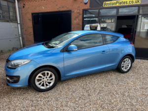 2014 Renault Megane 1.6 Vvt Dynamique Tomtom Euro 5 3dr in Blue — image 5