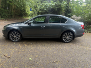 2014 Skoda Octavia 2.0 Tdi Laurin & Klement in Grey — image 5