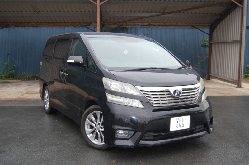 2011 Toyota Vellfire 3.5 Platinum Selection 2 2WD in Black — image 1