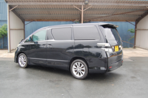 2011 Toyota Vellfire 3.5 Platinum Selection 2 2WD in Black — image 4