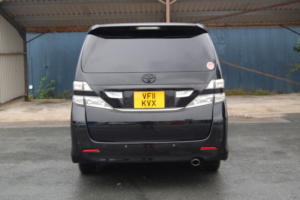 2011 Toyota Vellfire 3.5 Platinum Selection 2 2WD in Black — image 5