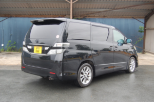 2011 Toyota Vellfire 3.5 Platinum Selection 2 2WD in Black — image 6
