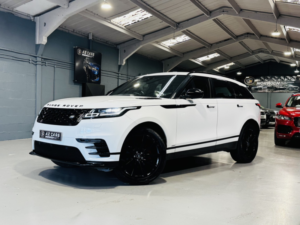 2019 Land Rover Range Rover Velar 2.0 D180 R-Dynamic S in White — image 6