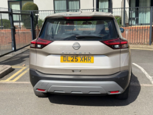 2025 Nissan X-Trail 1.5 Dig-T Mhev Acenta Premium SUV 5dr Petrol Hybrid Xtron Euro 6 (s/s) (163 Ps) in Silver — image 5