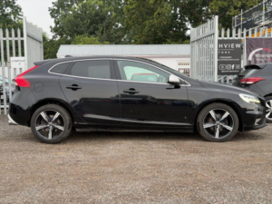 2016 Volvo V40 2.0 D2 R-Design Euro 6 (s/s) 5dr in Black — image 4