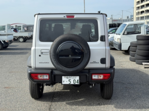 2025 Suzuki Jimny 1.5 Jc Sz5 Allgrip 4WD Automatic 4 SEAT in Silver — image 4