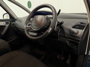 2009 Citroen C4 Picasso 1.6 Hdi Vtr+ in Blue — image 5