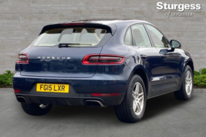 2015 Porsche Macan 2.0t SUV 5dr Petrol Pdk 4WD Euro 6 (s/s) (237 Ps) in Blue — image 5