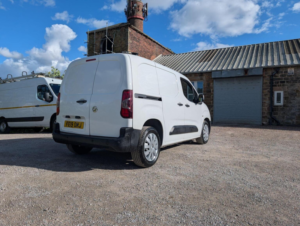 2019 Vauxhall Combo 1.6 Turbo D 2300 Edition L1 H1 Euro 6 (s/s) 4dr in White — image 3