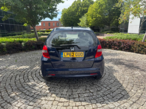 2013 Honda Jazz 1.4 I-Vtec Es CVT Euro 5 5dr in Blue — image 5