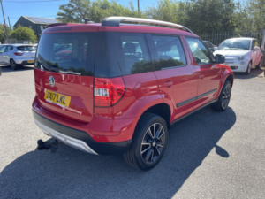 2017 Skoda Yeti 2.0 Tdi Se L Drive in Red — image 6