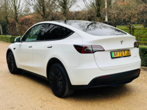 2022 Tesla Model Y (dual Motor) Long Range Auto 4wde 5dr in White — image 6