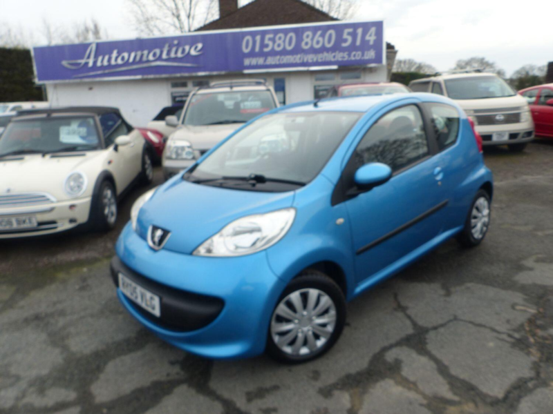 2005 Peugeot 107 1.0 12v Urban in Blue — image 1