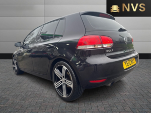 2012 Volkswagen Golf 1.6 Tdi Match in Black — image 5