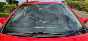 2018 Renault Clio 0.9 Tce Iconic Hatchback 5dr Petrol Manual Euro 6 (s/s) (90 Ps) in Red — image 4