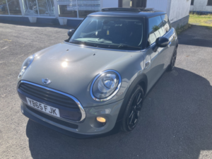 2015 MINI Hatch 1.5 Cooper 3-Door Hatch in Grey — image 5
