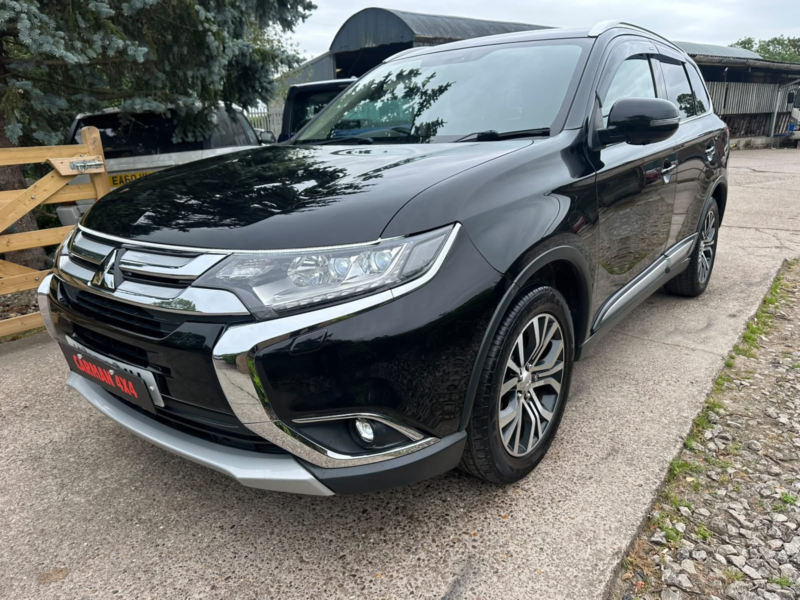 2018 Mitsubishi Outlander 2.2 Di-D 4 in Black — image 1