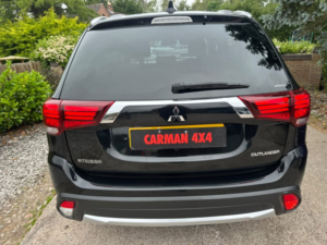 2018 Mitsubishi Outlander 2.2 Di-D 4 in Black — image 6