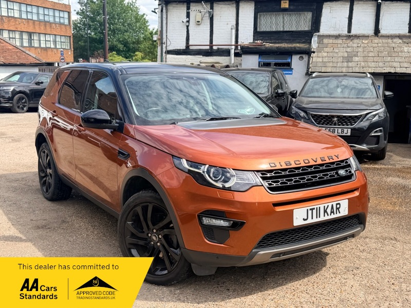 2019 Land Rover Discovery Sport Td4 Hse in Orange — image 1