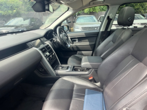 2019 Land Rover Discovery Sport Td4 Hse in Orange — image 2