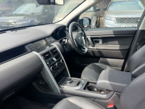 2019 Land Rover Discovery Sport Td4 Hse in Orange — image 5