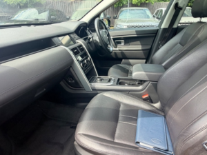 2019 Land Rover Discovery Sport Td4 Hse in Orange — image 6
