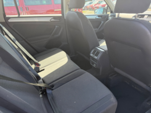 2017 Volkswagen Tiguan 2.0 Tdi S SUV 5dr Diesel Manual Euro 6 (s/s) (150 Ps) in Black — image 6