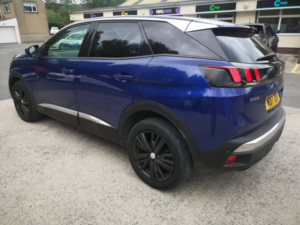 2017 Peugeot 3008 1.6 Bluehdi Allure in Blue — image 3