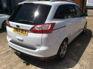 2015 Ford Grand C-Max 1.6 T Ecoboost Titanium X in White — image 3
