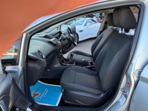 2013 Ford Fiesta 1.0t Ecoboost Titanium Euro 5 (s/s) 5dr in Silver — image 4