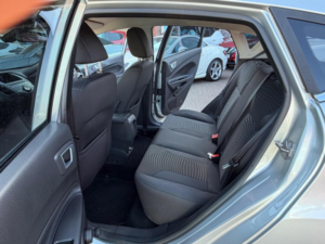 2013 Ford Fiesta 1.0t Ecoboost Titanium Euro 5 (s/s) 5dr in Silver — image 5