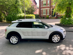 2017 Citroen C4 Cactus 1.6 Bluehdi W Euro 6 5dr in White — image 4