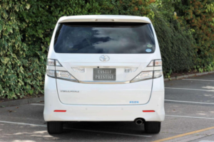 2010 Toyota Vellfire 2.4 Z Platinum Selection 2 5dr 7 Seats in White — image 6