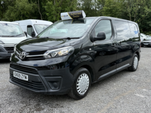 2019 Toyota Proace 1.5 D Icon in Black — image 3