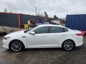 2016 Kia Optima 1.7 Crdi 3 in White — image 5