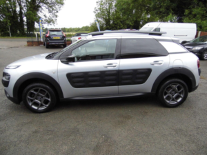 2017 Citroen C4 Cactus 1.2 Puretech Flair Euro 6 5dr (euro 6) in Silver — image 5
