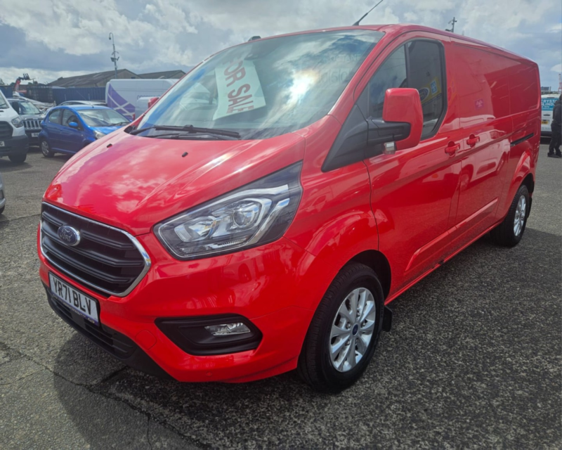 2021 Ford Transit Custom 2.0 Transit Custom Limited Van 300 L2 2.0l Ecoblue 130ps Fwd 6 Speed Manual in Red — image 1