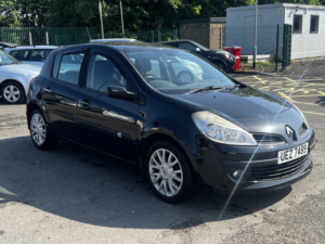 2008 Renault Clio 1.2 16v Dynamique in Black — image 2