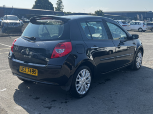 2008 Renault Clio 1.2 16v Dynamique in Black — image 3
