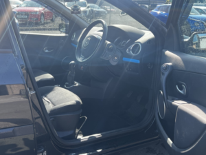 2008 Renault Clio 1.2 16v Dynamique in Black — image 6