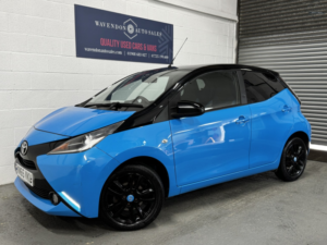 2015 Toyota Aygo 1.0 Vvt-I X-Cite in Blue — image 2